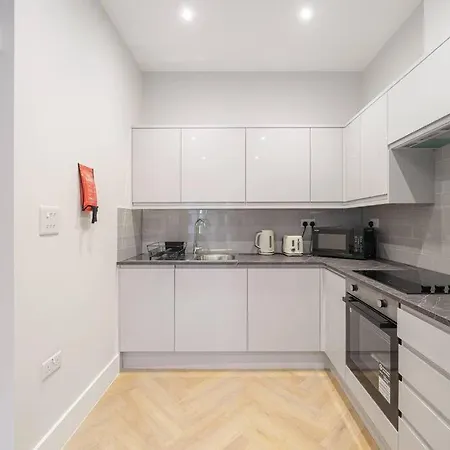 Cosy Tooting Retreat: 2-Bed Gem Apartamento Londres Exterior foto