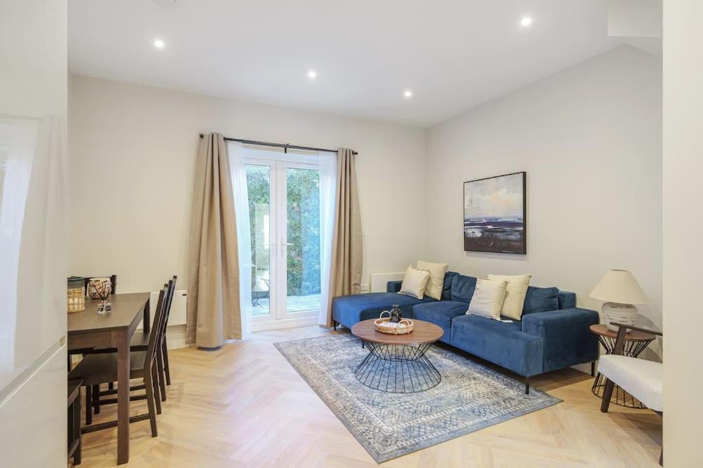 Cosy Tooting Retreat: 2-bed Gem * Лондон
